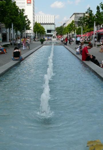 Kugelbrunnen Dresden 6